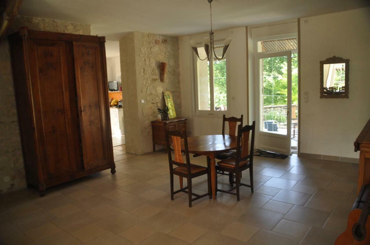Loustalneou Bed & Breakfast Saint-Pierre-de-Clairac Exterior foto