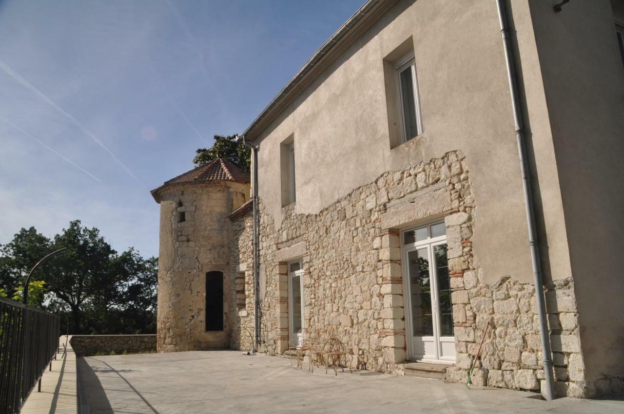 Loustalneou Bed & Breakfast Saint-Pierre-de-Clairac Exterior foto