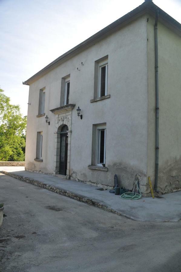 Loustalneou Bed & Breakfast Saint-Pierre-de-Clairac Exterior foto
