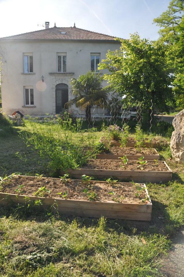 Loustalneou Bed & Breakfast Saint-Pierre-de-Clairac Exterior foto