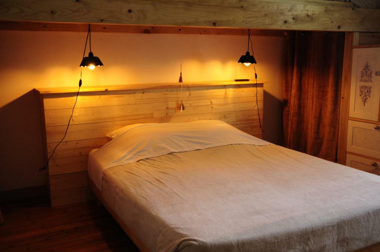Loustalneou Bed & Breakfast Saint-Pierre-de-Clairac Exterior foto